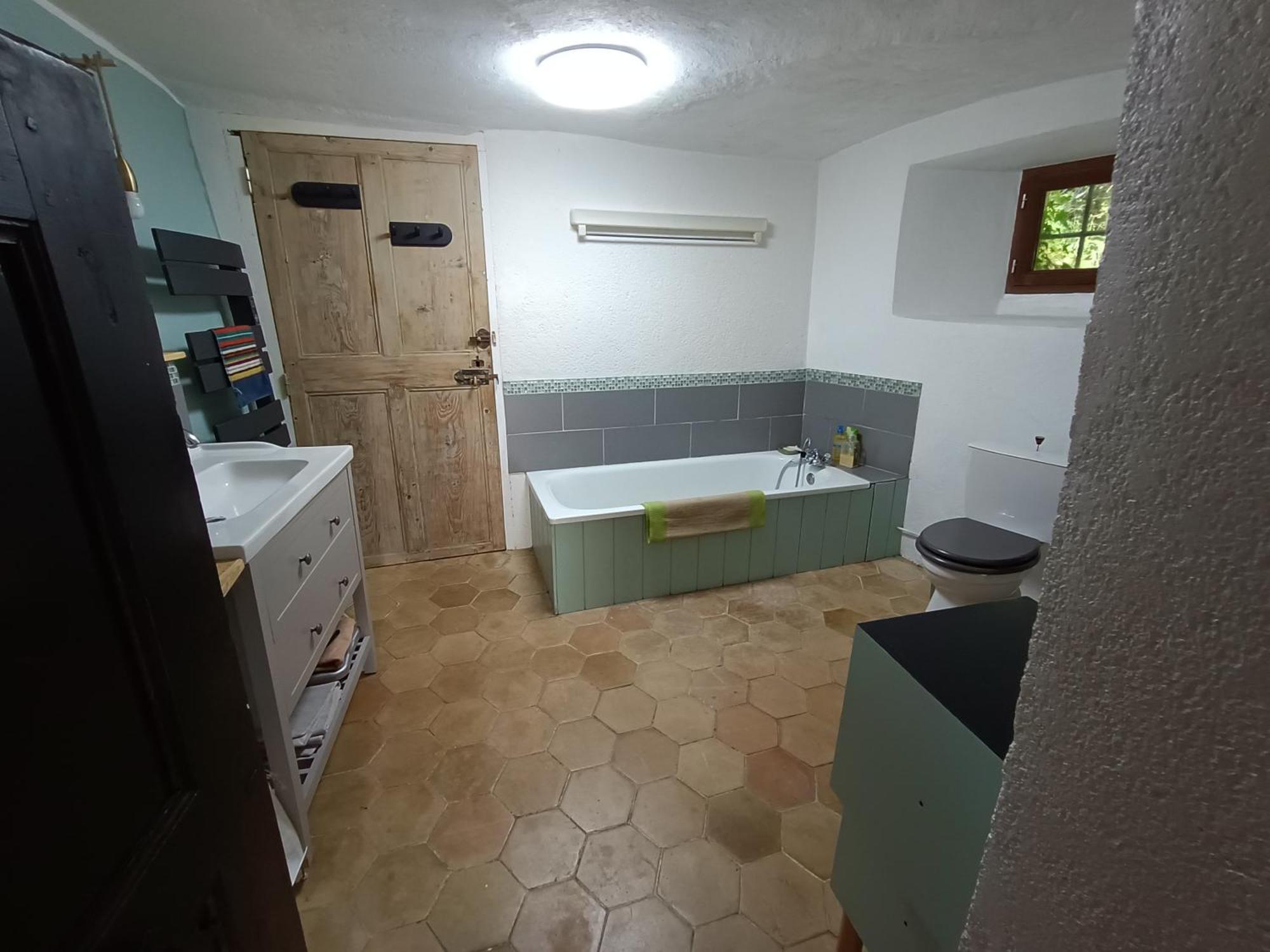Chambre Ou Gite Dans Une Maison De Montagne - De Suzon A Zelie Entraigues  Zimmer foto